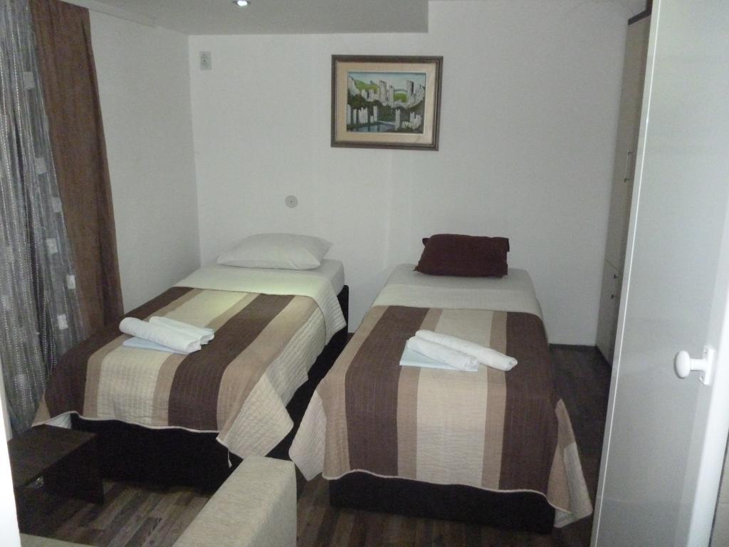 Gros Hotel - Leskovac Leskovac  Dış mekan fotoğraf