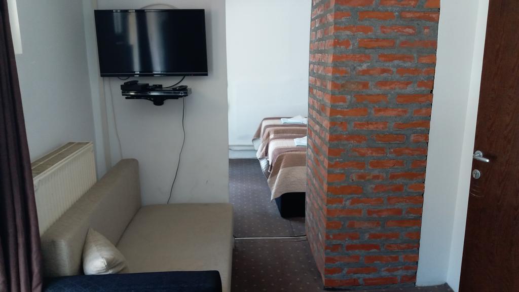 Gros Hotel - Leskovac Leskovac  Dış mekan fotoğraf