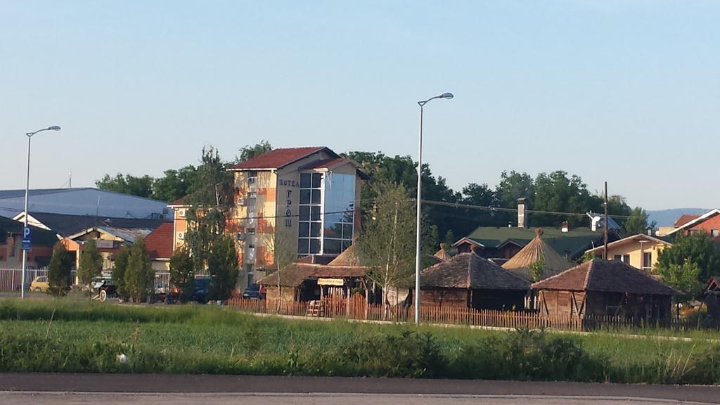 Gros Hotel - Leskovac Leskovac  Dış mekan fotoğraf