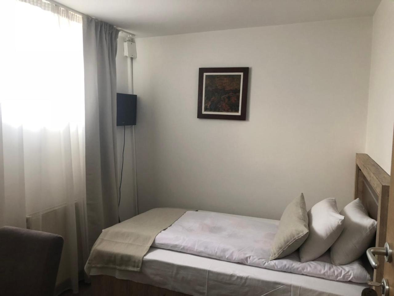 Gros Hotel - Leskovac Leskovac  Dış mekan fotoğraf
