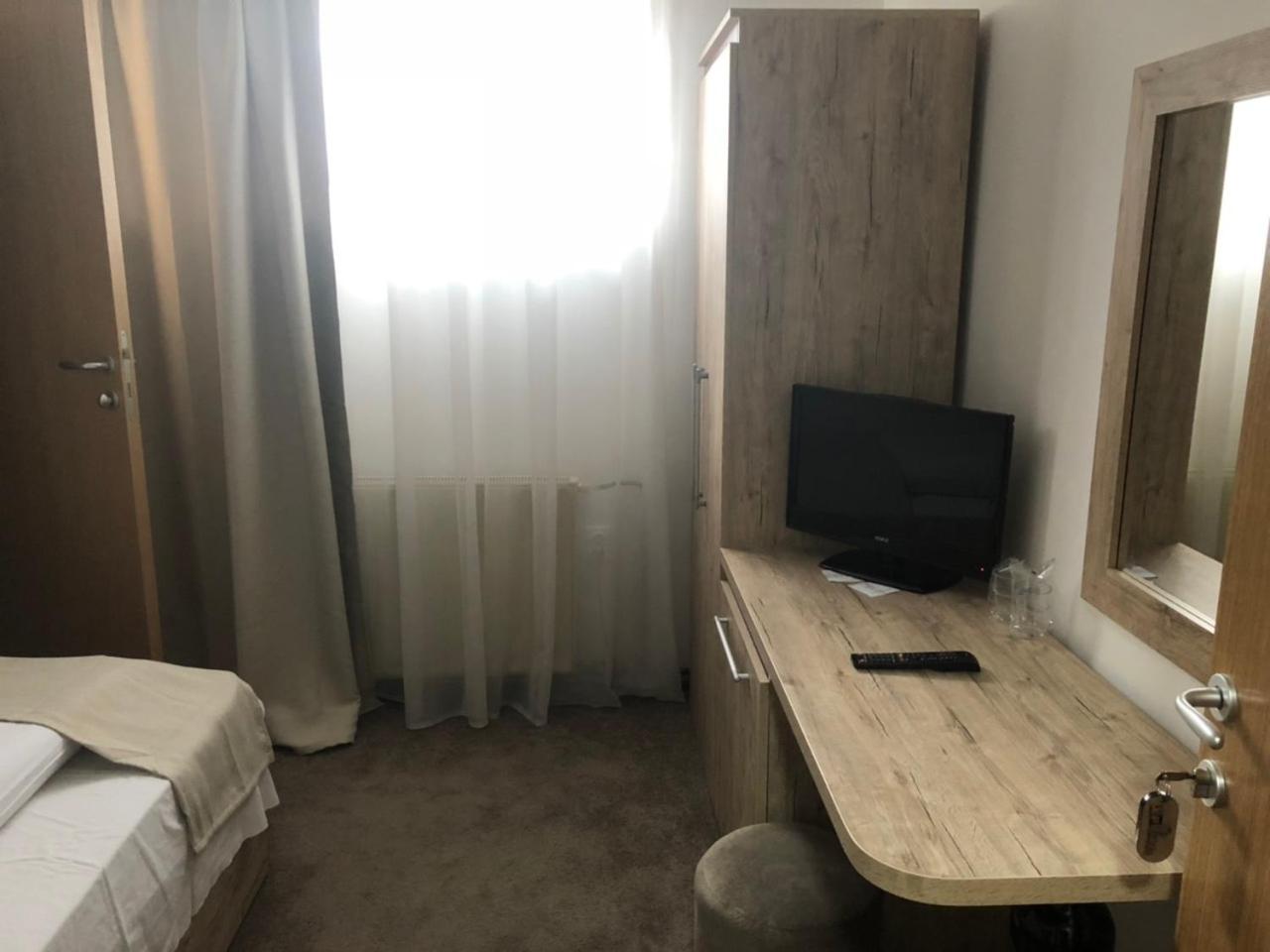 Gros Hotel - Leskovac Leskovac  Dış mekan fotoğraf